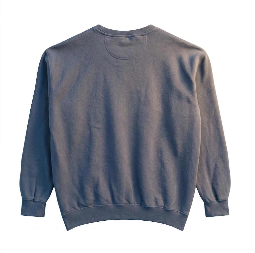 Sudadera Minimalista con Logo 'VISION' Bordado en Oro